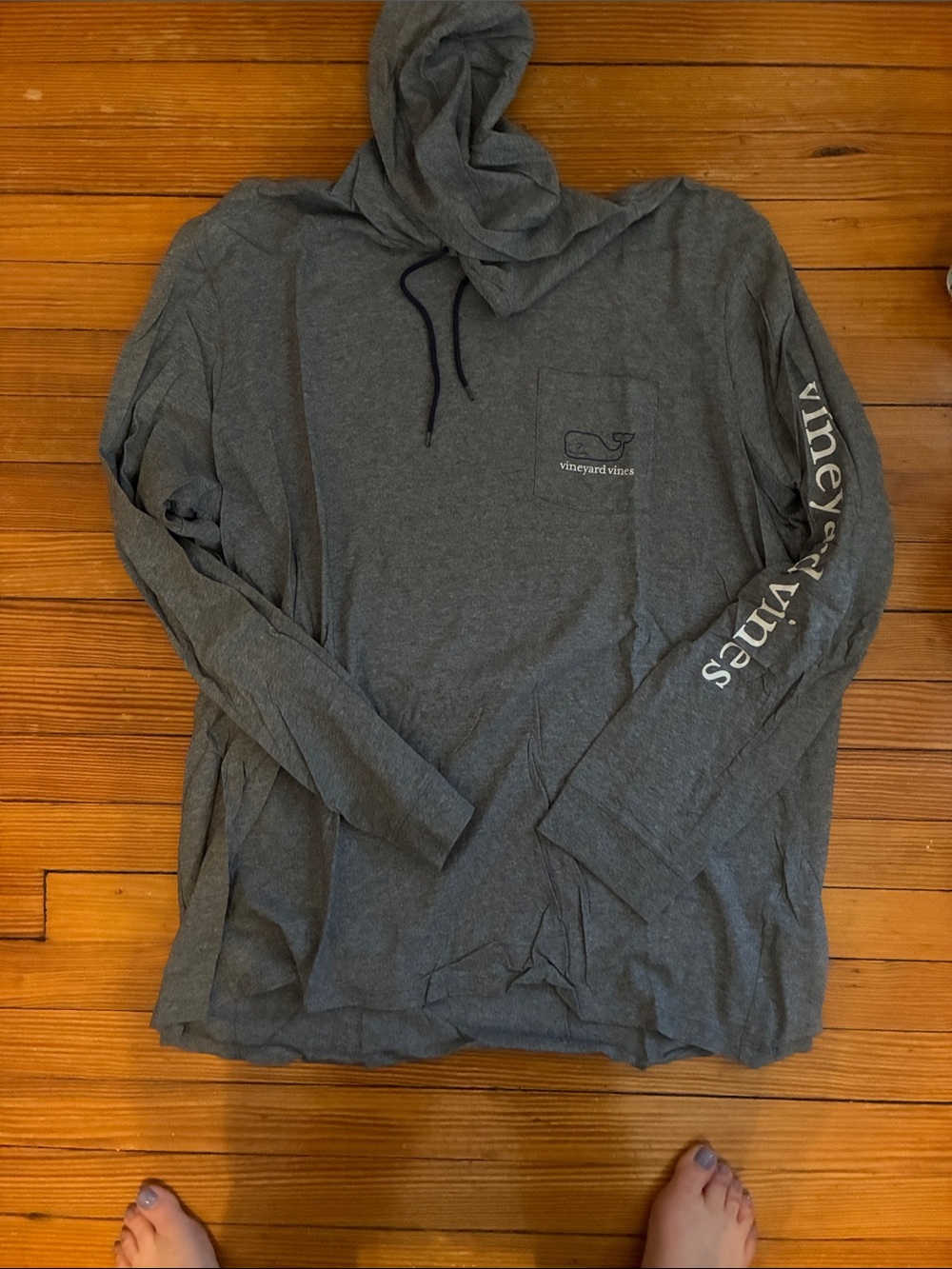 Vineyard Vines Men's Heather Gray Long-Sleeve Hooded Pocket Tee